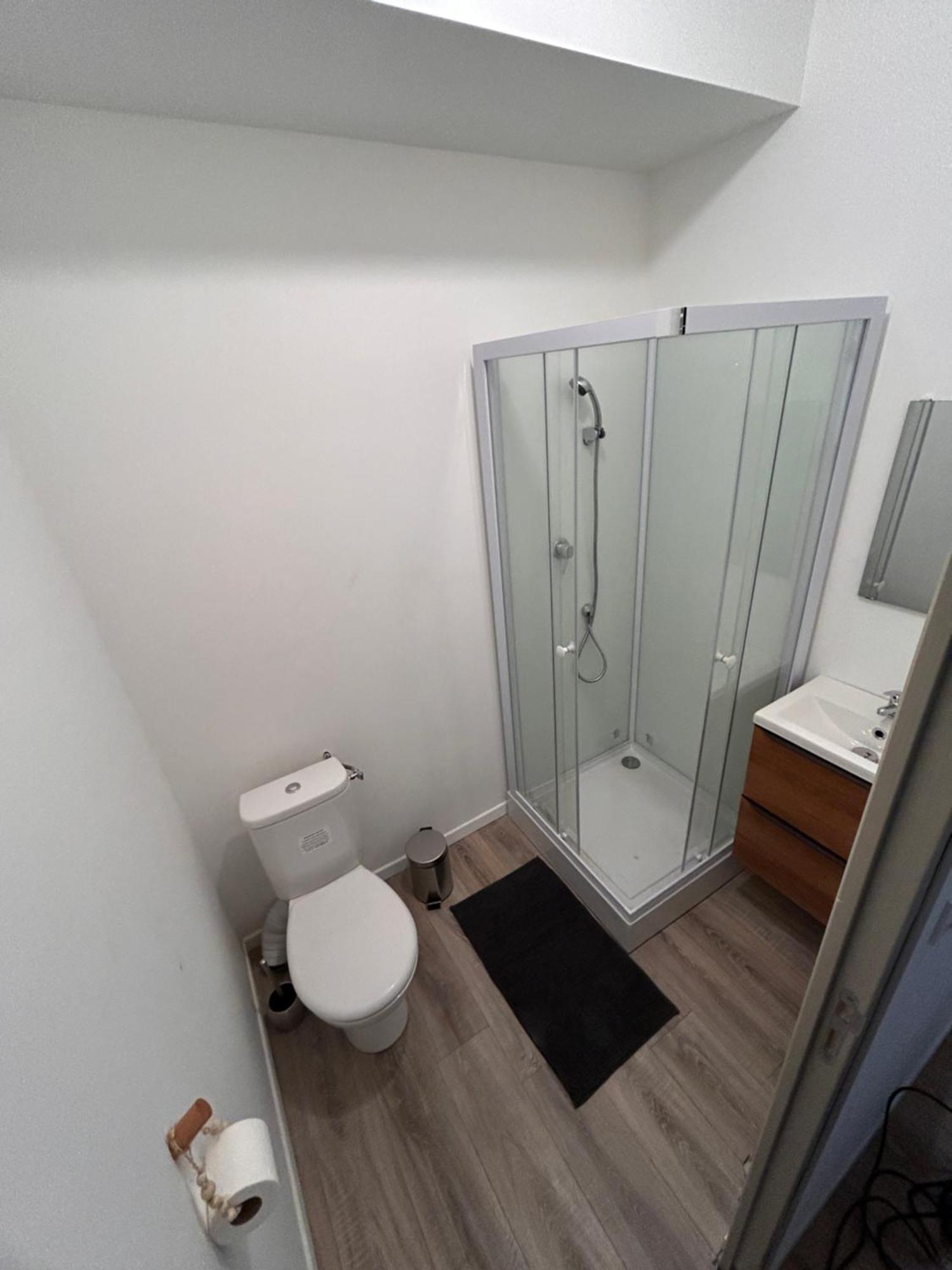Serenity Stay Saint-Quentin  Zewnętrze zdjęcie