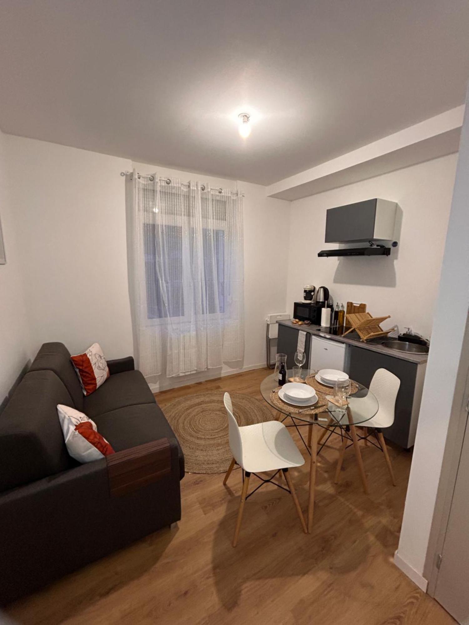 Serenity Stay Saint-Quentin  Zewnętrze zdjęcie